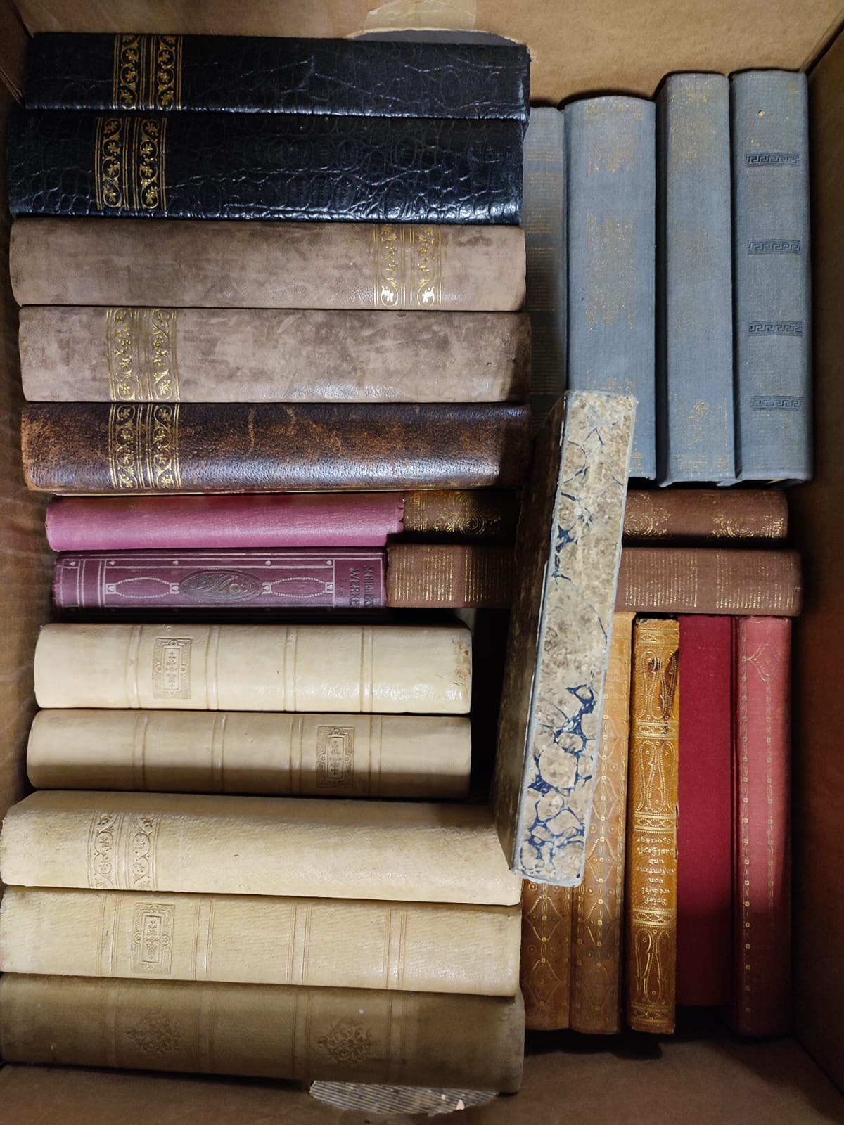 Neutrale Bücher