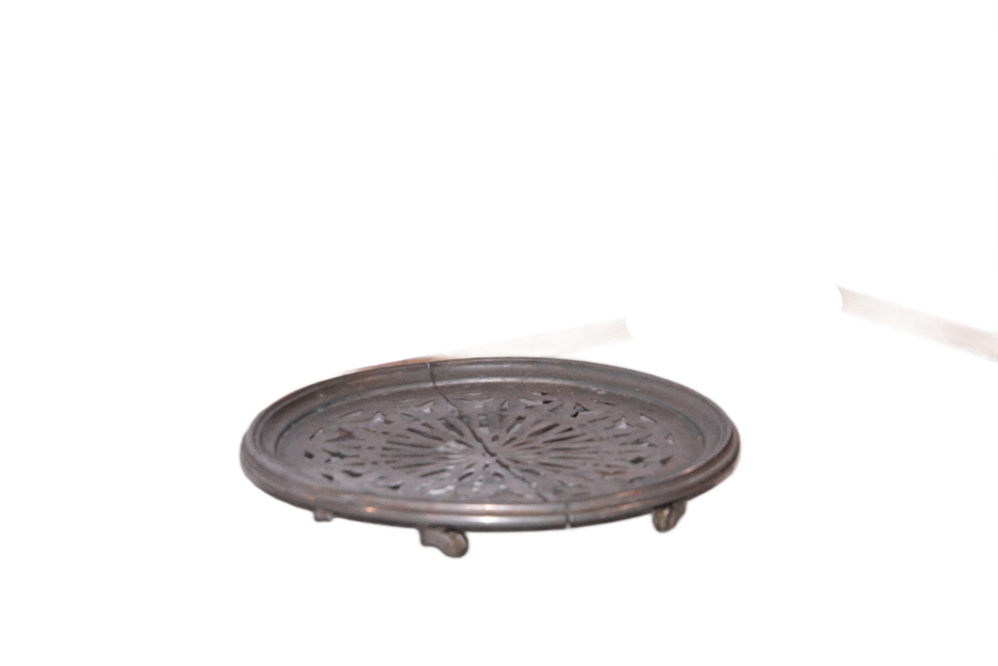 Trivet