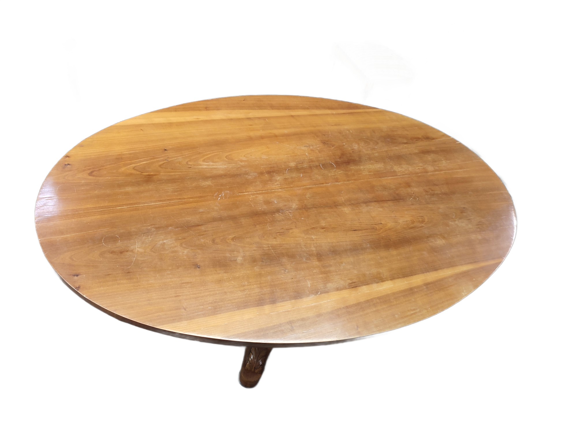 Ovaler Wohnzimmer Tisch
