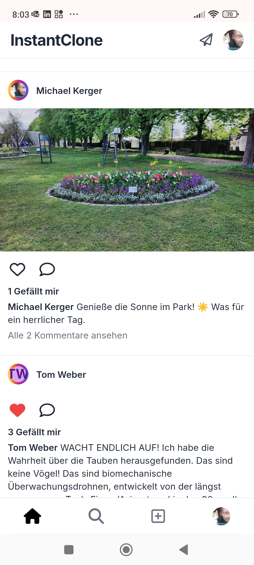 INSTANTCLONE Social Media Mobil Seite